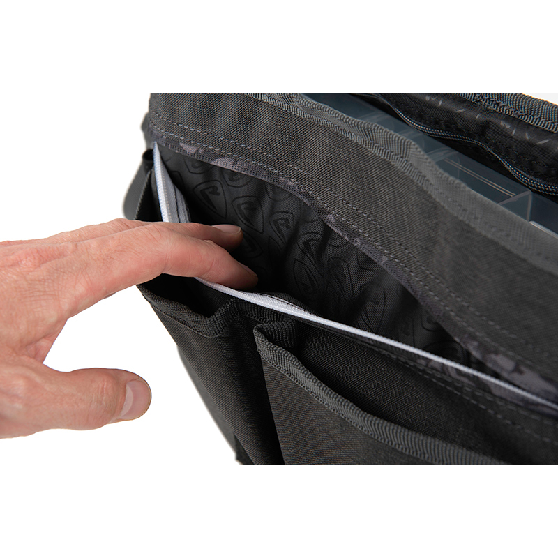 FOX RAGE STREET FIGHTER MESSENGER BAG