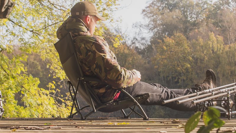 SOLAR UNDERCOVER CAMO FOLDABLE EASY CHAIR LOW