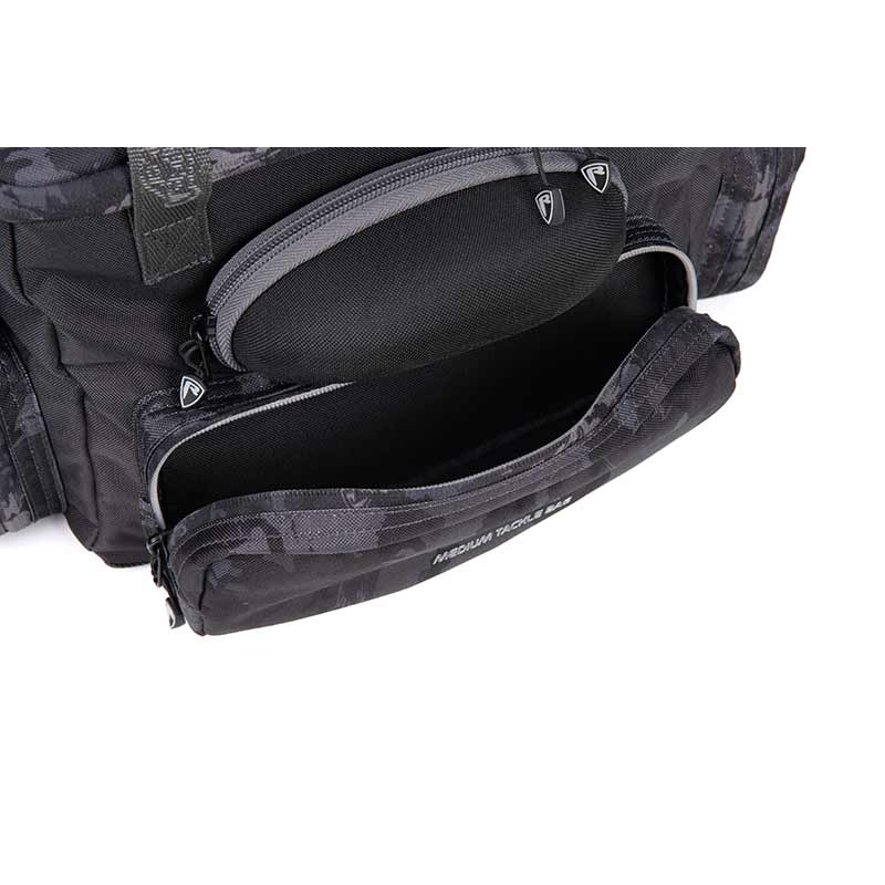 FOX RAGE CAMO VOYAGER MEDIUM TACKLE BAG