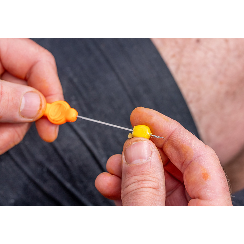 GURU FINE GATED LATCH NEEDLE