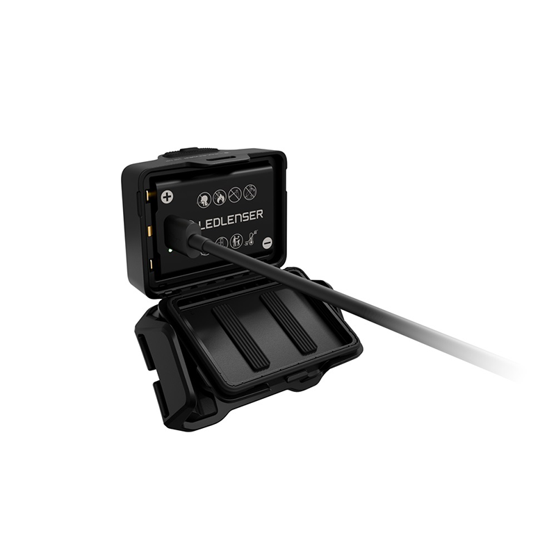 LED LENSER HF4RB TÖLTHETŐ FEJLÁMPA 650 LUMEN 